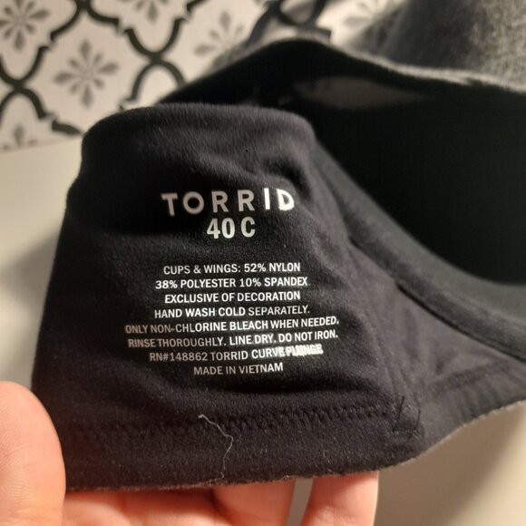 *BOGO FREE* Torrid Curve Body™ Heather Grey Plunge Bra 40C NWT - Picture 6 of 9